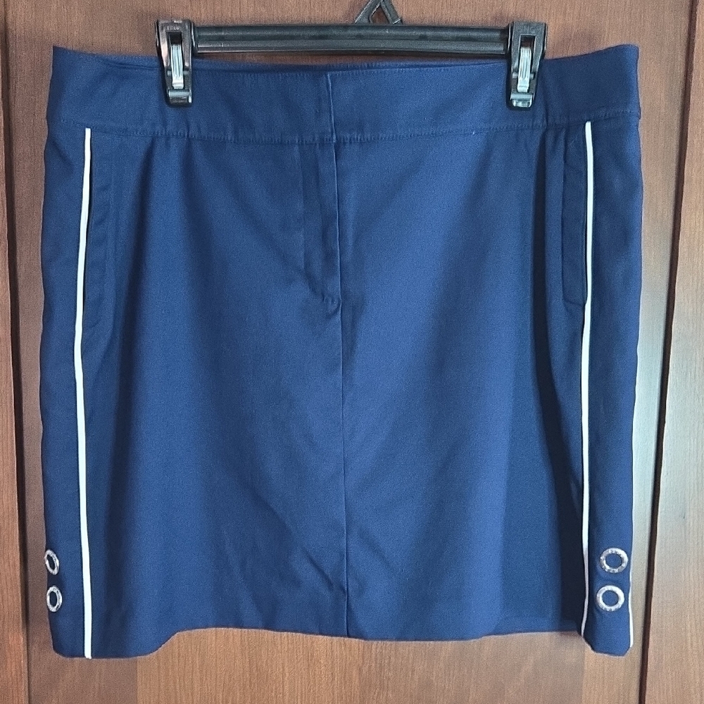 Izod Golf Skort Size 16 Navy with White Trim